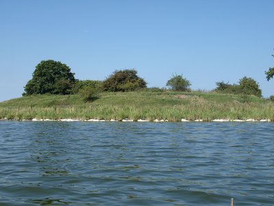 Reste einer slawischen Fluchtburg (Niederungsburg) am Nepperminer See.