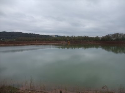 Gravel pit, in the background the Kenner Ley