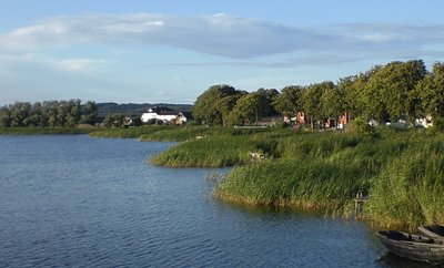 Blick auf Neuensien vom Neuensiener See aus